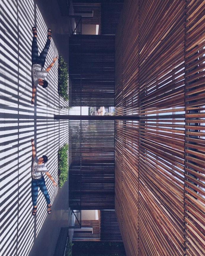 Abstract Singapore's Architecture From Unconventional Perspectives