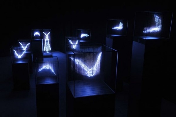 Light Sculptures – Fubiz™ #hologram #light #skulpture