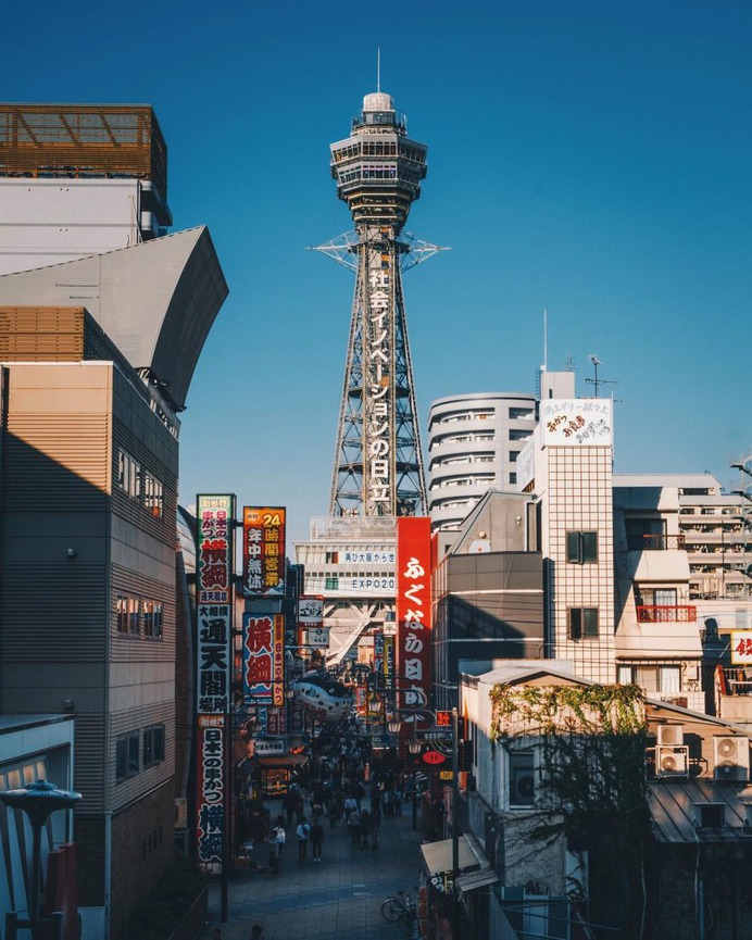 Cinematic Street Photography in Japan by Mizuki Tanaka