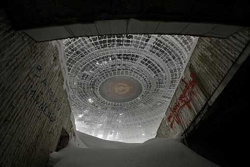 Forget Your Past – Timothy Allen | Photography | Film #stairs #interiors #architecture #ruins