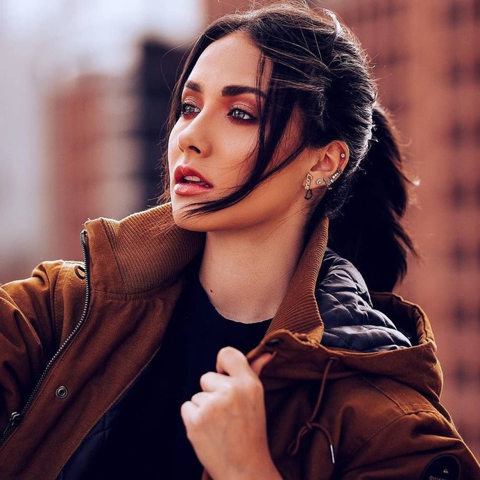📸Photographer: Alejandro Gonzalez @alegfoto 🎀Model: Shanttal Palomares @shanttalpalomares 📌Follow: @portraitistnet 🔖Tag: #portraitistnet (at New York) https://www.instagram.com/p/Bxe517kJlXl/?utm_source=ig_tumblr_share&igshid=kh34qxxkofyd