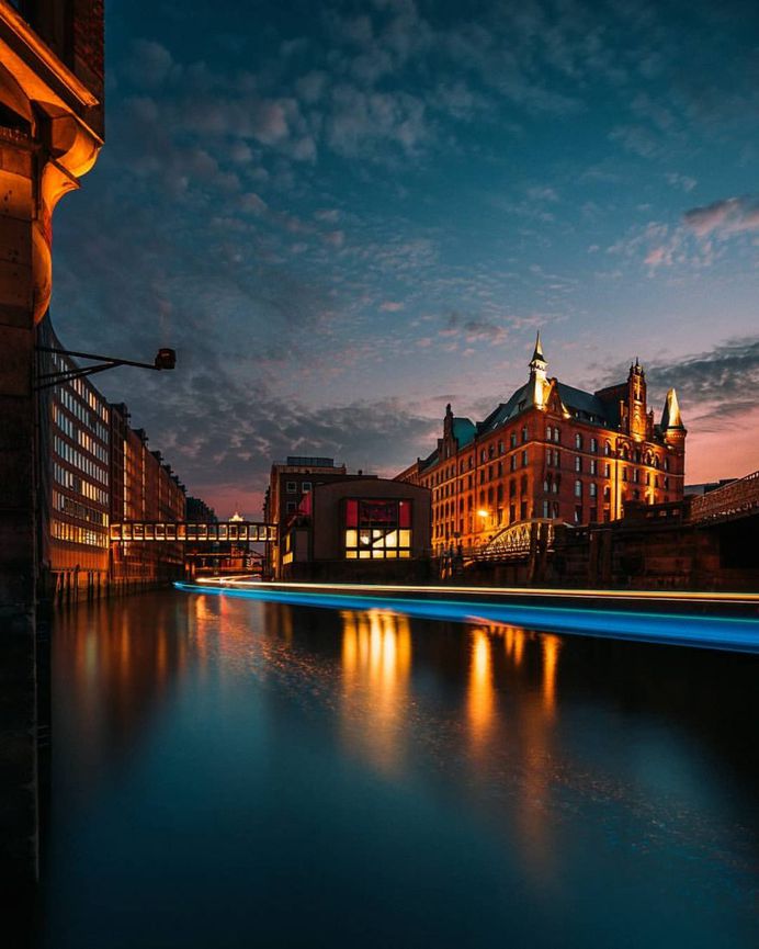 Breathtaking Street Photos of Hamburg by Boris and Sandro Erceg