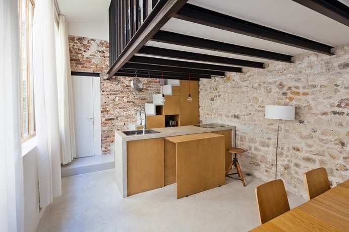 Reconstruction of the Artist's Studio in a Residential Loft, Paris