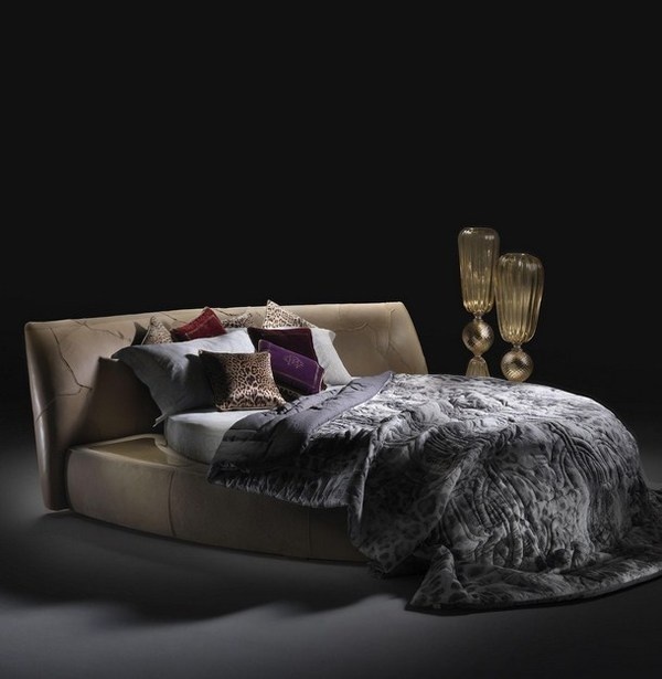 Artistic furniture luxury bed #accessories #artistic #collection #home #furniture #cavalli #art #roberto