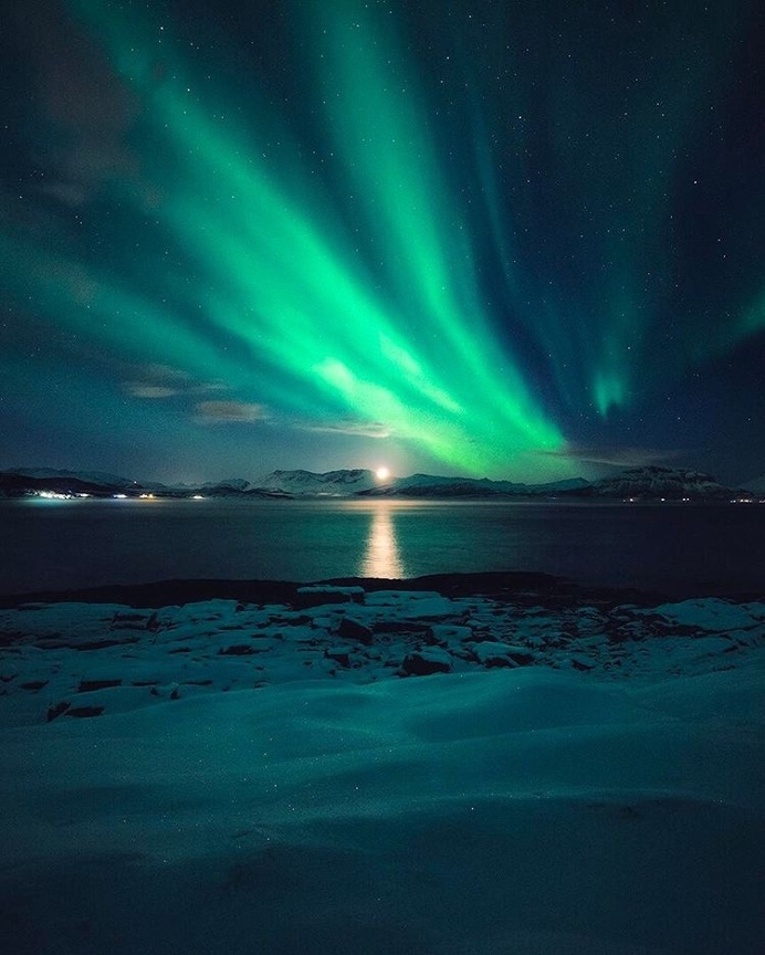 Spectacular Aurora Borealis in Norway by Tor-Ivar Næss