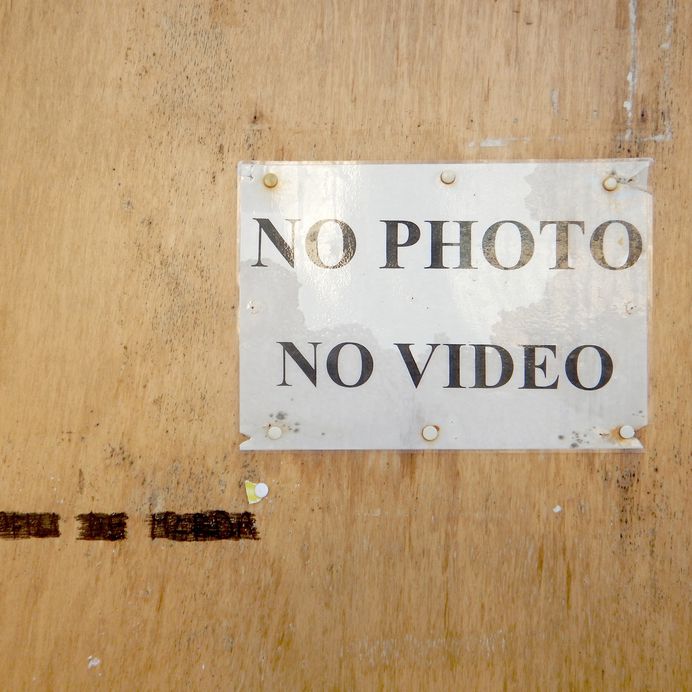 #nophoto #novideo #signage #typography PHOTOGRAPHIE © [ catrin mackowski ]