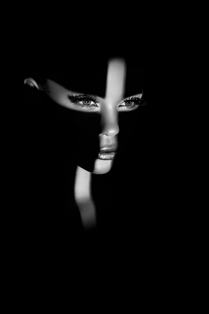 Gorgeous Beauty and Lifestyle Portraits by Samuel Zlatarev