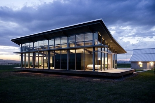 Onestep Creative - The Blog of Josh McDonald » Glass Farmhouse #glass #architecture #farmhouse #modern