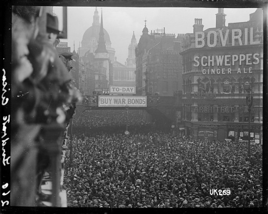 All sizes | Crowd scene at Ludgate Circus, London, after World War I, 1918 | Flickr - Photo Sharing! #bovril #white #london #war #crowd #black #1918 #schweppes #photography #and
