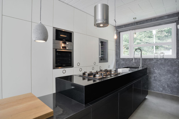 A Family Home with a Black & White Interior in main interior design Category #interior #design #decor #deco #decoration