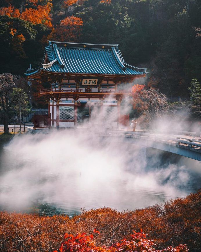 Playful and Modern Street Photography by Takeshi Hayakawa
