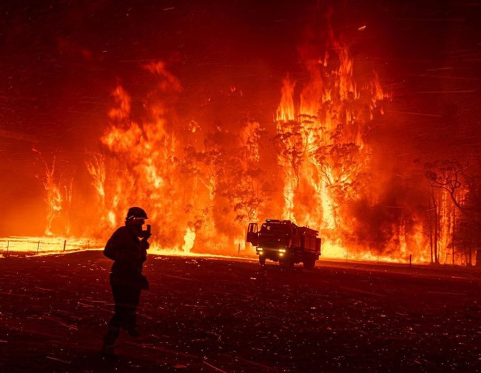 Photographer Matthew Abbott Documents Australia's Bushfire Crisis