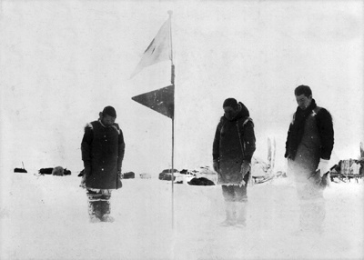 2732.jpg (400×286) #old #white #cold #black #photography #and #japan