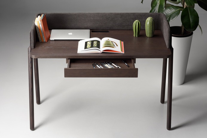 Ash Desk Furniture Design - Mindsparkle Mag Pavel Vetrov & Zegen Furniture designed Ash – a modern workplace, inspired by a visit to libraries, when it becomes necessary to stay in solitude. #interior #furniture #identity #branding #design #color #photography #graphic #design #gallery #blog #project #mindsparkle #mag #beautiful #portfolio #designer