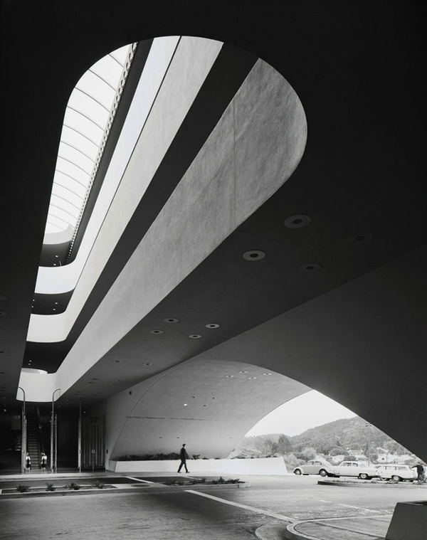 but does it float #interior #white #design #black #space #photography #architecture #and #exterior #light