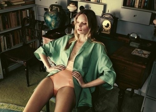 Merde! - Fashion photography fashi0nbible: Agnete... #fashion #photography