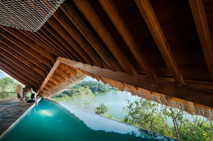 Spa Salon Built on a Riverbank