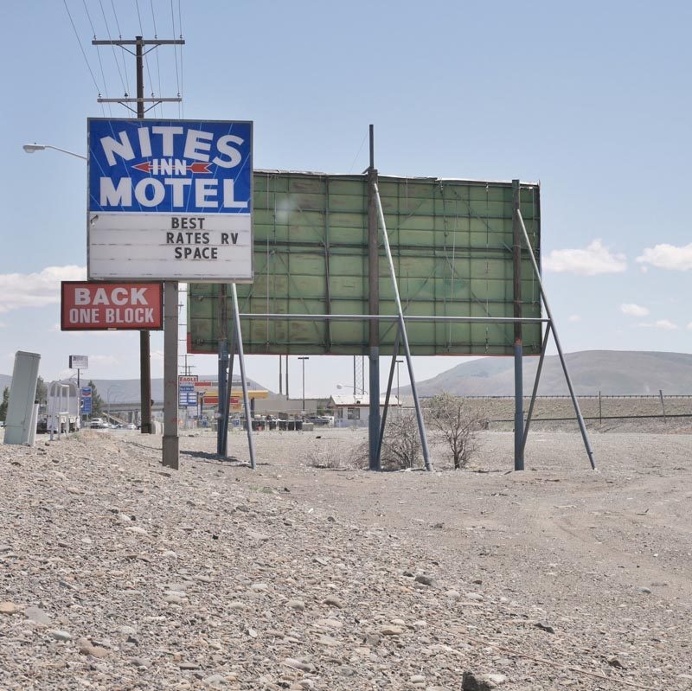 Urban Sprawl: Minimalist Landscape Photography by Emmanuel Monzon