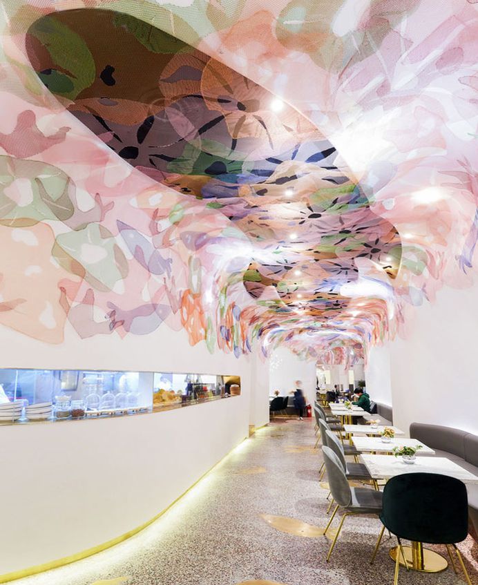 Restaurant Decor Resemble an Underwater Fantasy World - InteriorZine