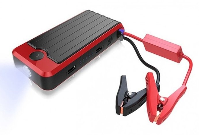 Whether you want to charge your gadgets or jump start 20 cars, the all-in-one Powerall Deluxe portable charger has a range in charging capab #portable #modern #in #lifestyle #design #all #charger #product #industrial #one #gadgets #style