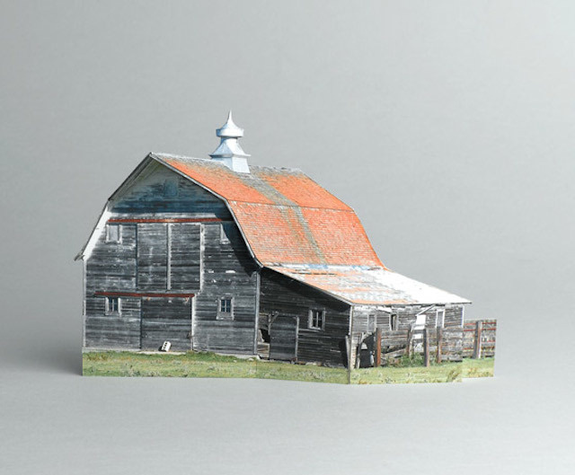 brokenhouses-7 #sculpture #house #art #broken #miniature