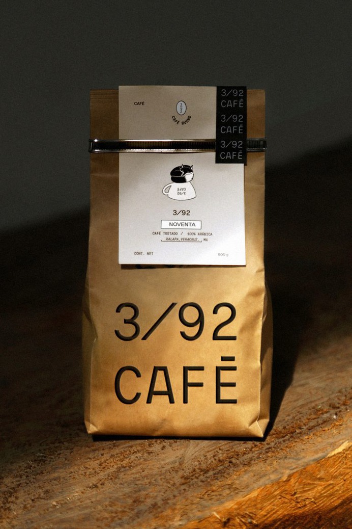 3/92 CAFÉ