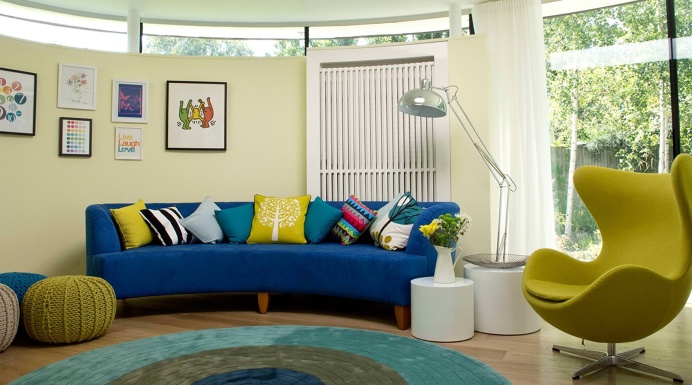 Colourful TV room #interiordesign