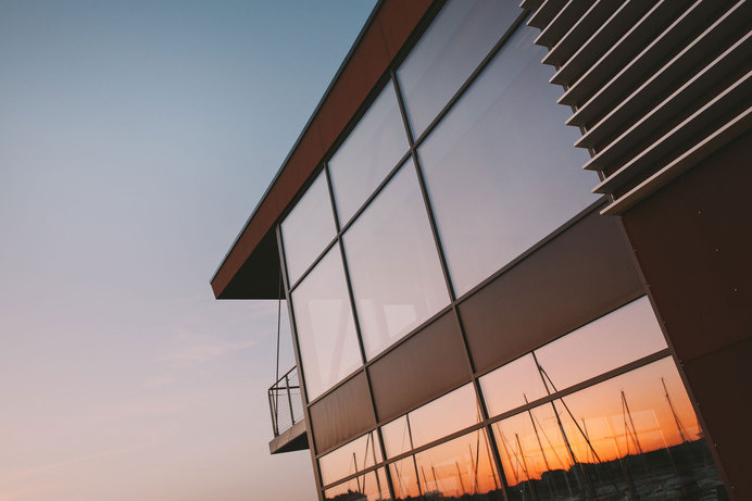 Buildning #sun #sunset #building #sky