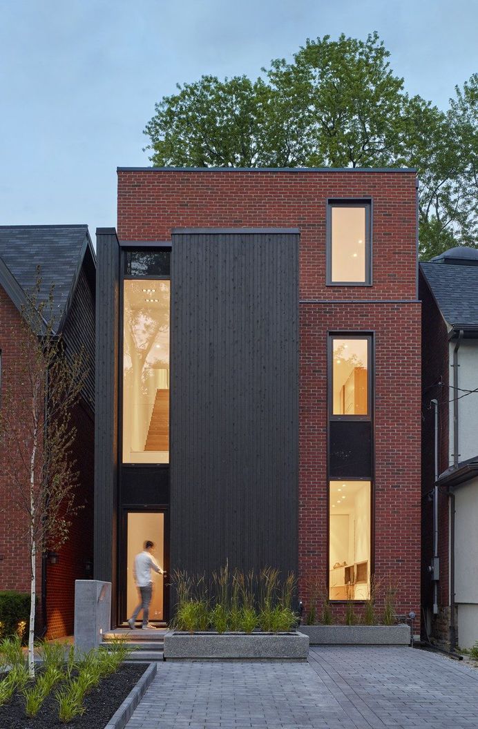 Summerhill House in Midtown Toronto 18
