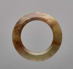 NOBLE, FACETED POLISHED RING