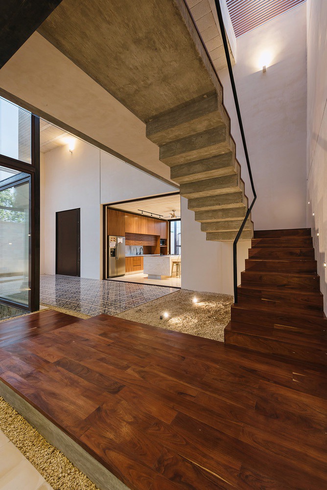 Suncho House / EURK Buildesign