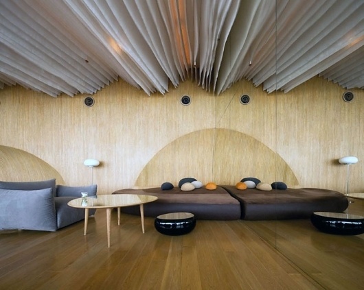 Hilton Pattaya Hotel | Yatzer™ #interior #ceiling #pattaya #furniture #thailand #hilton #hotel