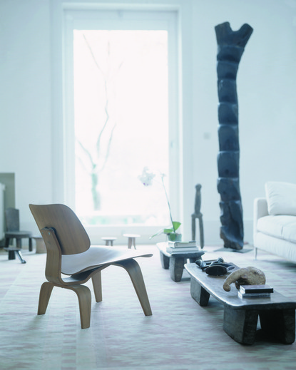 Intro: Eames by Vitra exhibition #wood #chair #minimalistic #clear