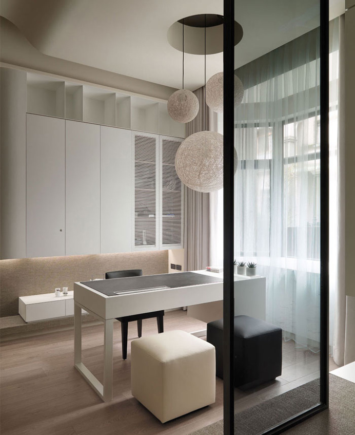 Unique Modern and Contemporary Apartment