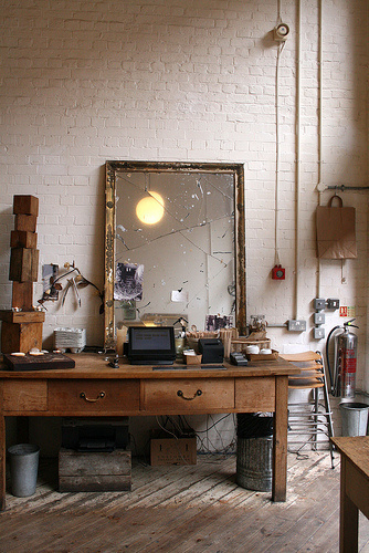 The Black Workshop #interior design #mirror