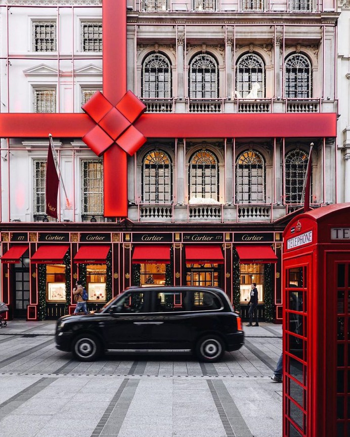 Stunning Street Photography in London by Alex Zouaghi