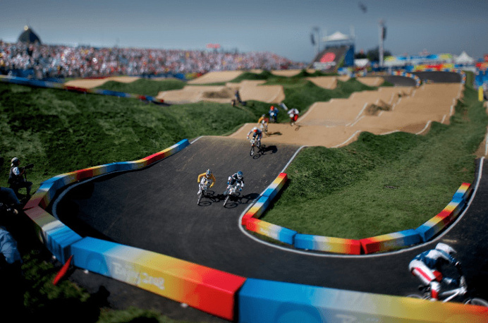 How to Make a Tilt-Shift Effect - Designr Kit