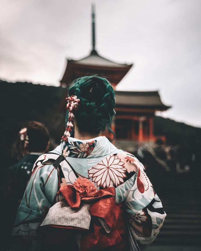 Cinematic Street Photography in Japan by Jude Allen
