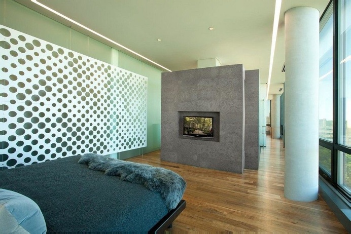 Uptown Penthouse Overlooks the Minneapolis Lakes 11