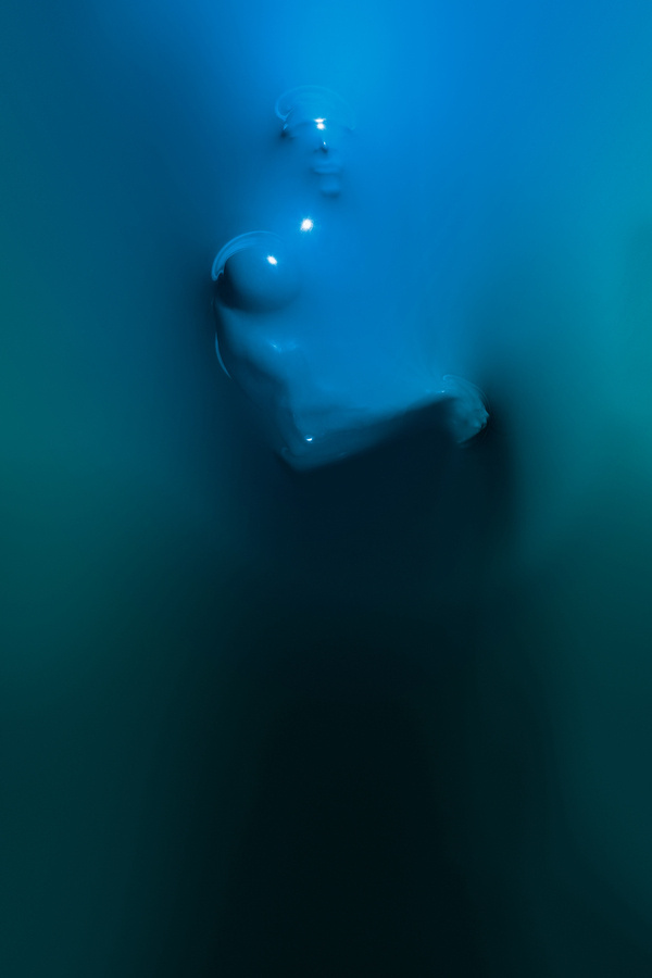 SKINDEEP on the Behance Network #tension #photography #color