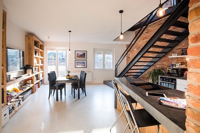 3 Stories Apartment, Budapest / Gaspar Bonta