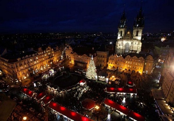 16 Cistmas tree in Prague Czech republic #christmas #trees #art #tree