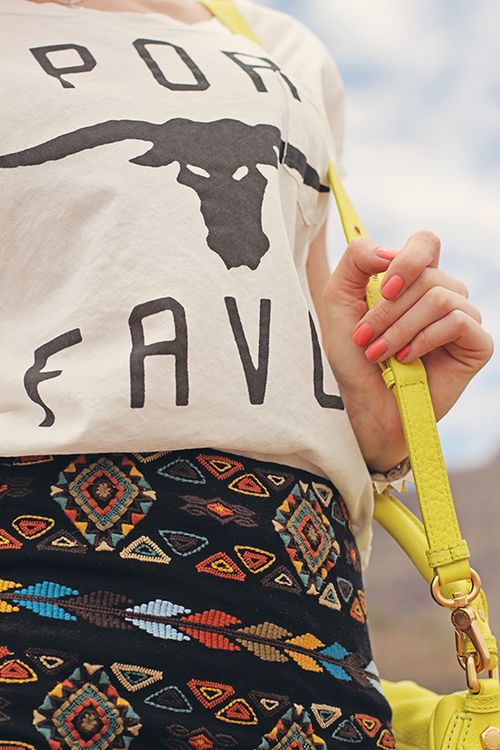 An image on imgfave #fashion #skirt #bull #ethno