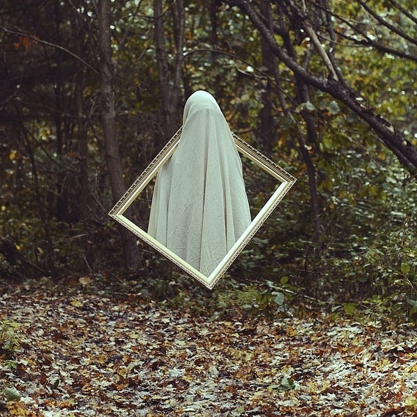 iGNANT #frame #sheet #ghost