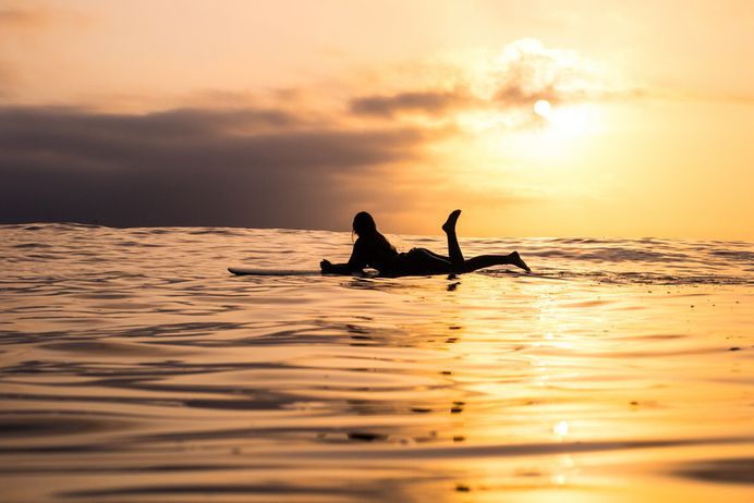 Cruisin photo by Jeremy Bishop (@tidesinourveins) on Unsplash