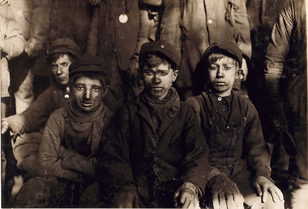 Breaker Boys. 1911 #breaker #sepia #photography #industry #vintage #boys #workers