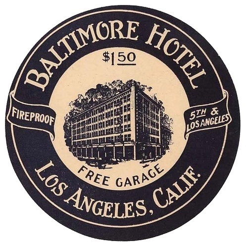 Vintage Luggage Tags Reveal Graphic Design Trends From The 1920s - DesignTAXI.com