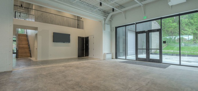 busernewkirk-3333wymoingstkcmo-40-473-1300-600-80-c.jpg (1300×600)