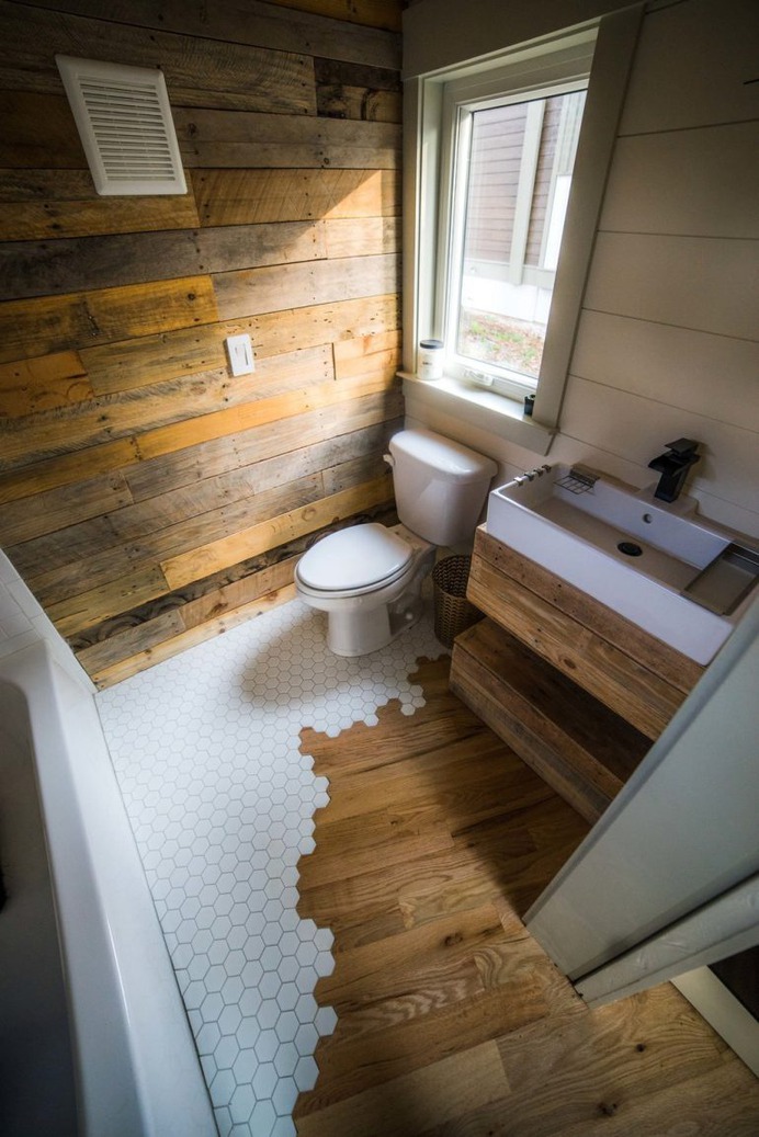 How to Combine Tile and Wood Flooring