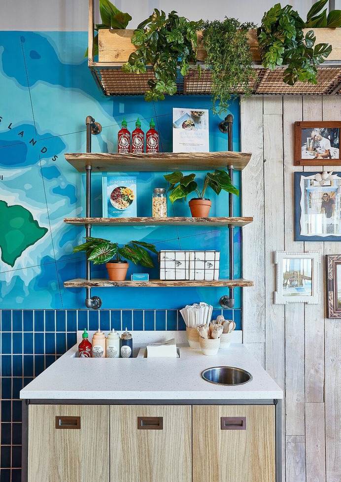 Island Poké, a New Restaurant Concept for Hawaiian Sashimi-Style Cuisine